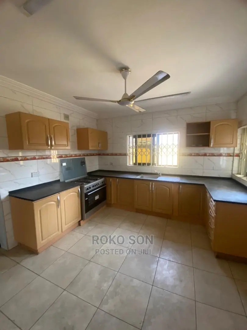 4bdrm Duplex in Dr Roko, Adjiriganor for rent