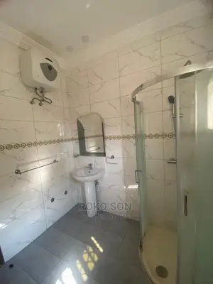 4bdrm Duplex in Dr Roko, Adjiriganor for rent