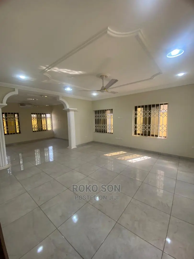 4bdrm Duplex in Dr Roko, Adjiriganor for rent