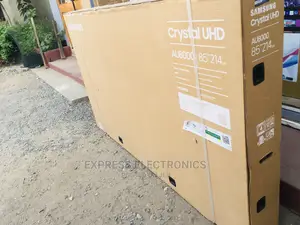Samsung Diagonal Display 85”UHD Smart Au8000