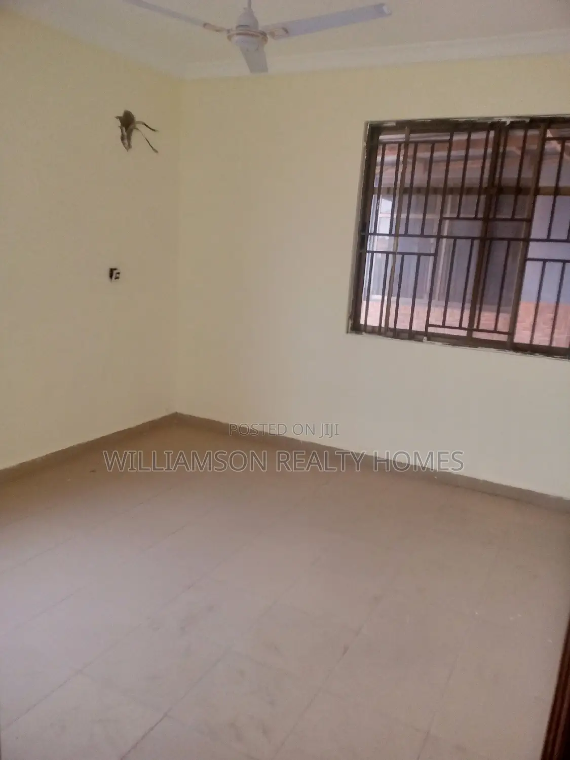 3bdrm Apartment in Community 18 Estate, Spintex for rent
