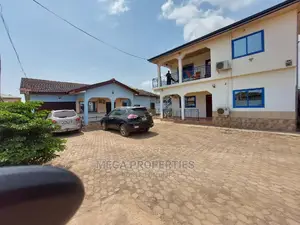 8bdrm Block of Flats in Sowutwuom for sale