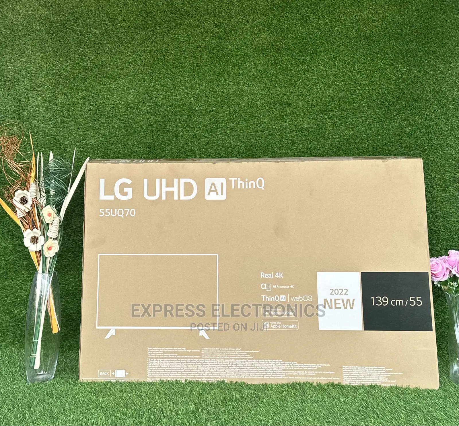 Google Assistant LG UHD Display 55”Series Uq700