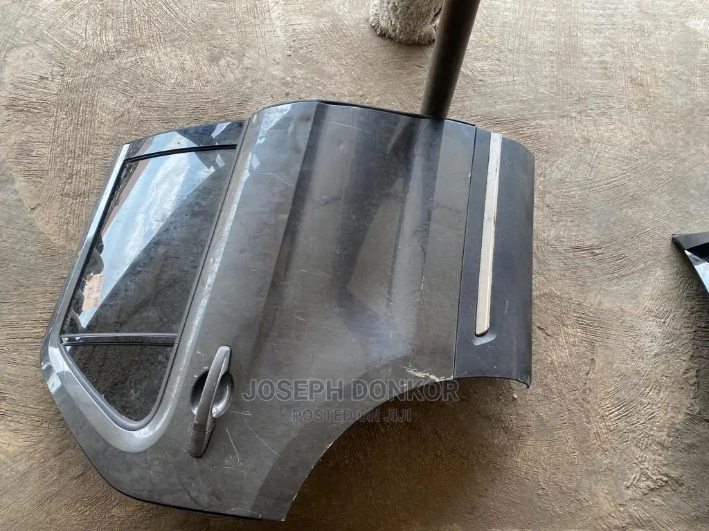 Explorer 2017,2018,2019 Door