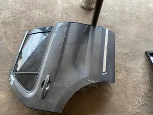 Explorer 2017,2018,2019 Door
