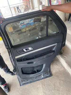 Explorer 2017,2018,2019 Door
