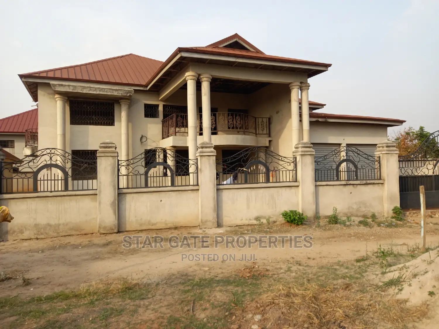 9bdrm House in Star Gate Properties, Ejisu-Juaben Municipal for sale