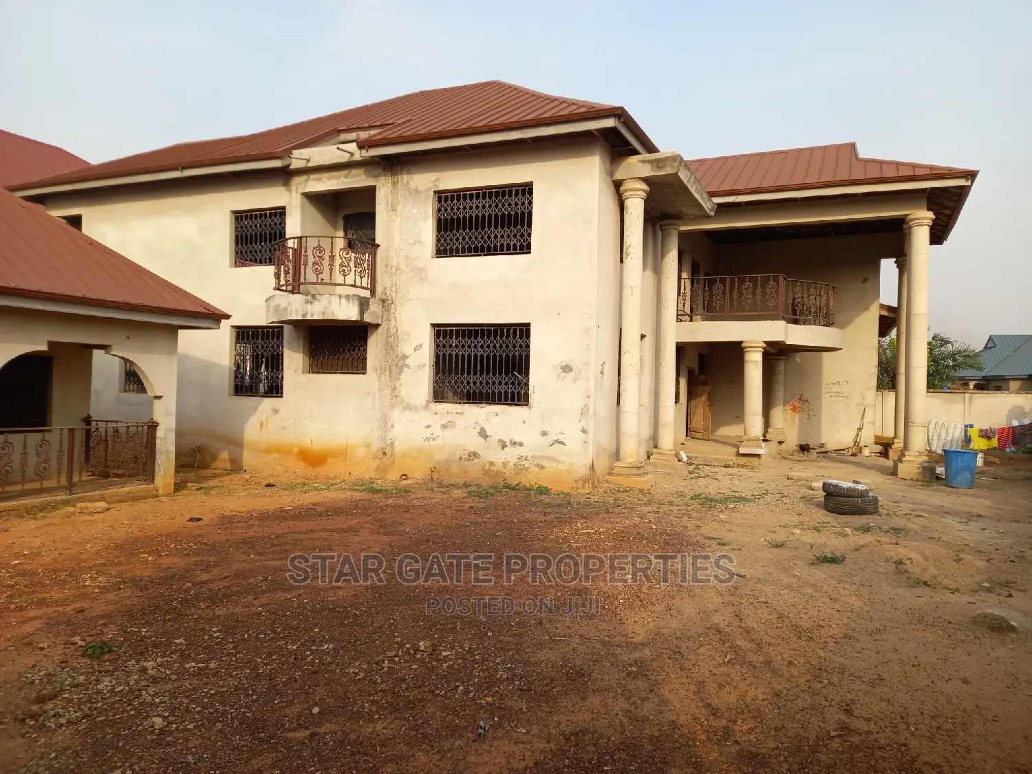 9bdrm House in Star Gate Properties, Ejisu-Juaben Municipal for sale