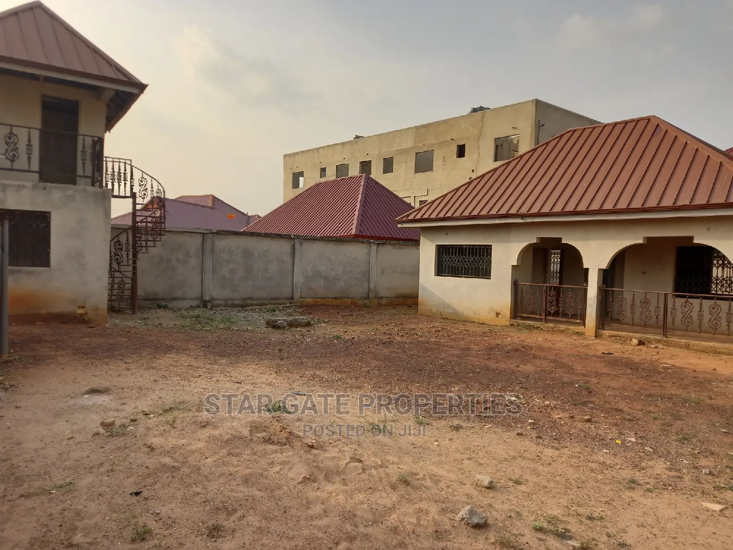 9bdrm House in Star Gate Properties, Ejisu-Juaben Municipal for sale