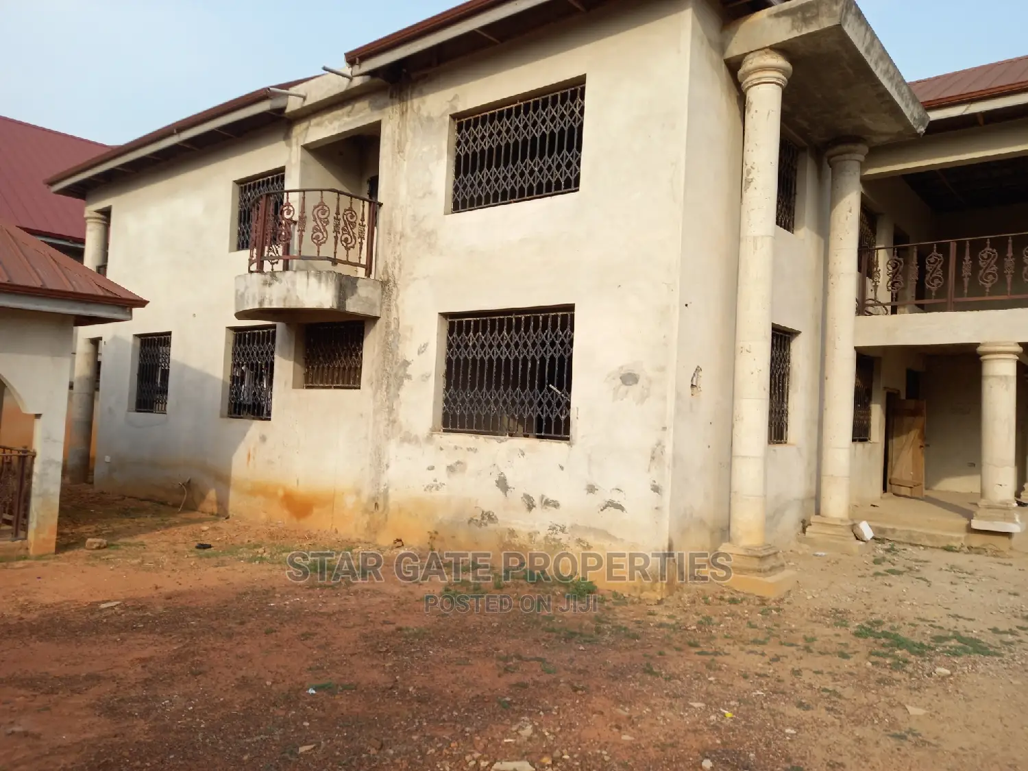 9bdrm House in Star Gate Properties, Ejisu-Juaben Municipal for sale