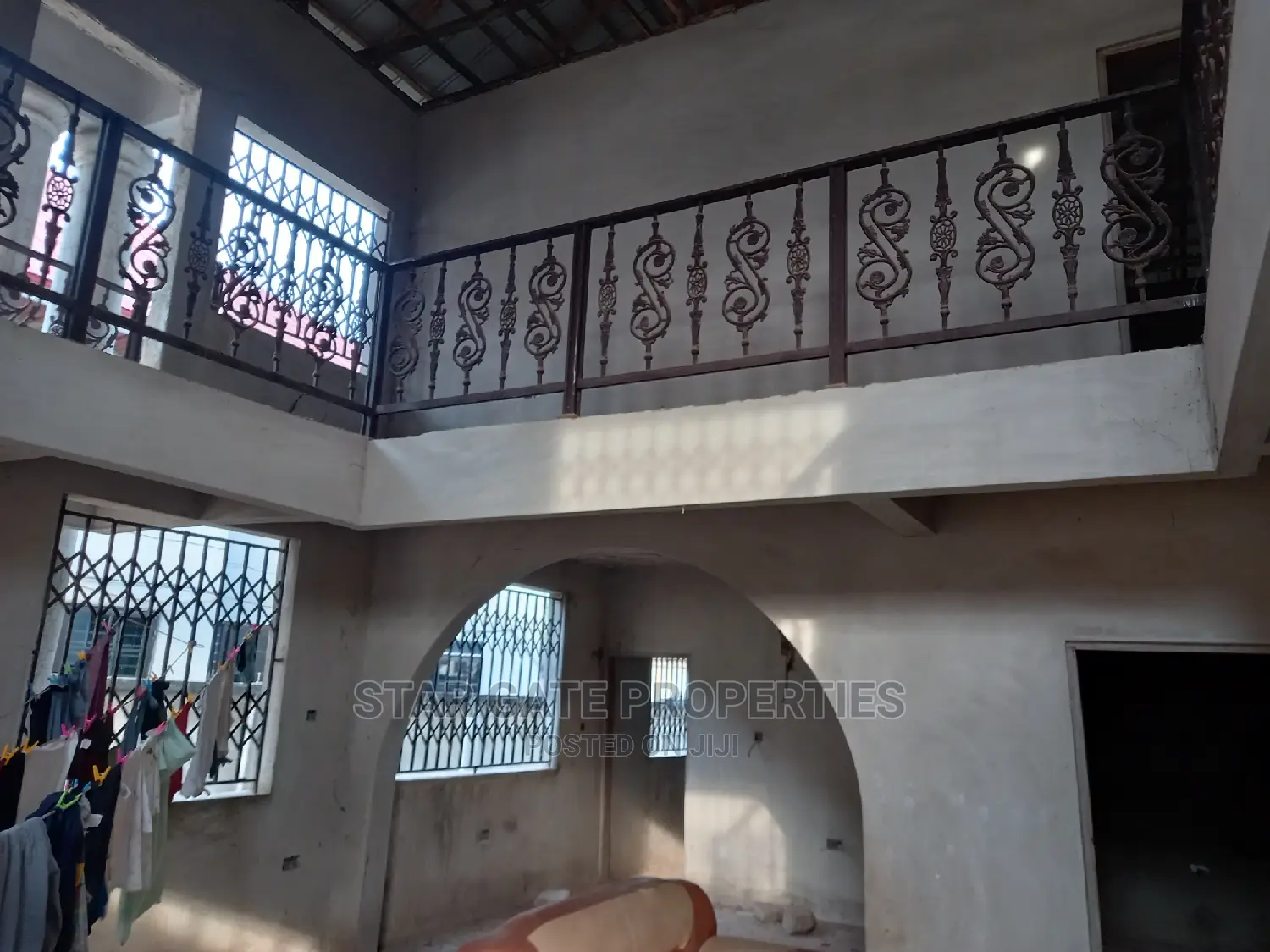 9bdrm House in Star Gate Properties, Ejisu-Juaben Municipal for sale