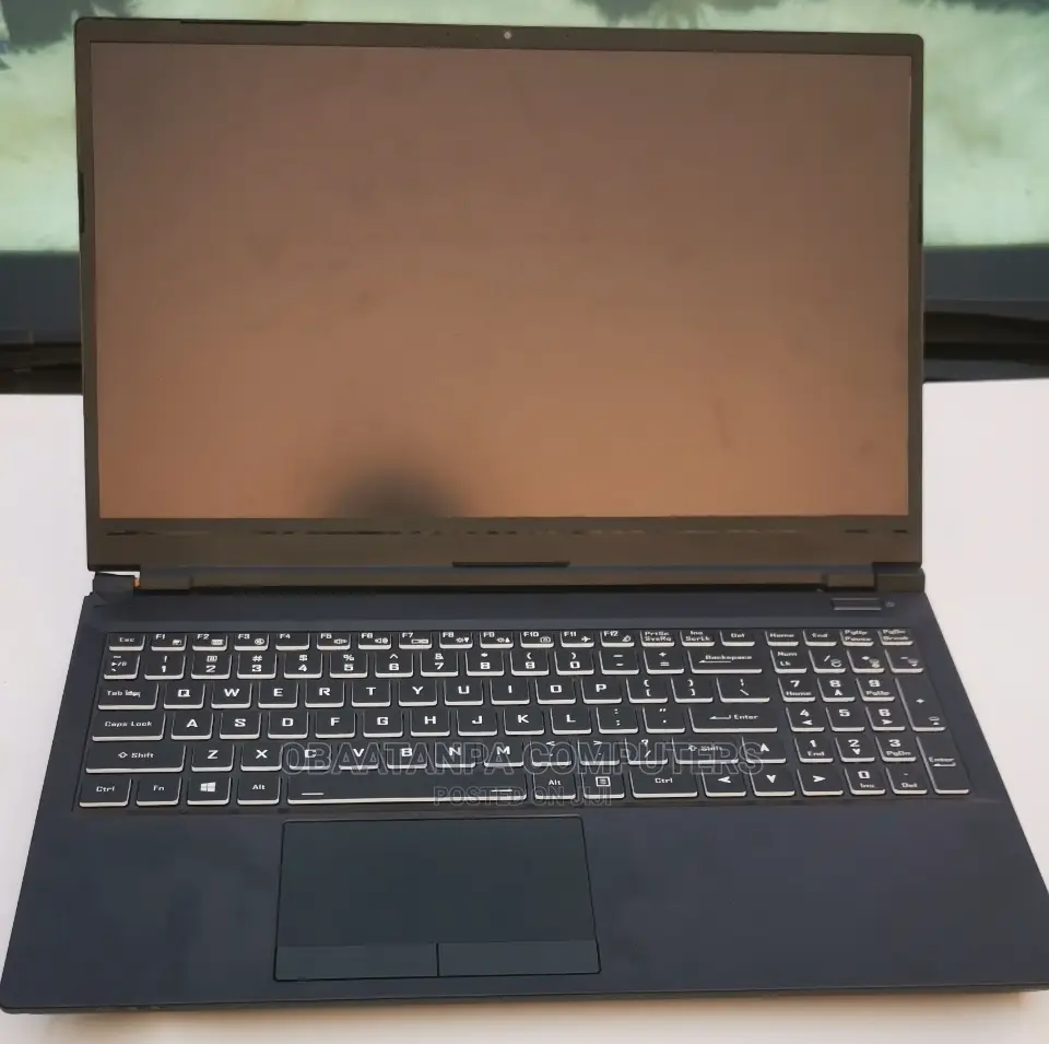 Laptop Sager NP8375 16GB Intel Core I7 SSD 512GB