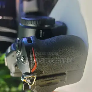 Nikon Z6 [ Opened Box] + Ftz Adapter + 64gb Cf Express Card