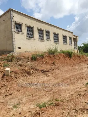 Photo - 4bdrm Townhouse/Terrace in B2 Properties Agency, Kumasi Metropolitan