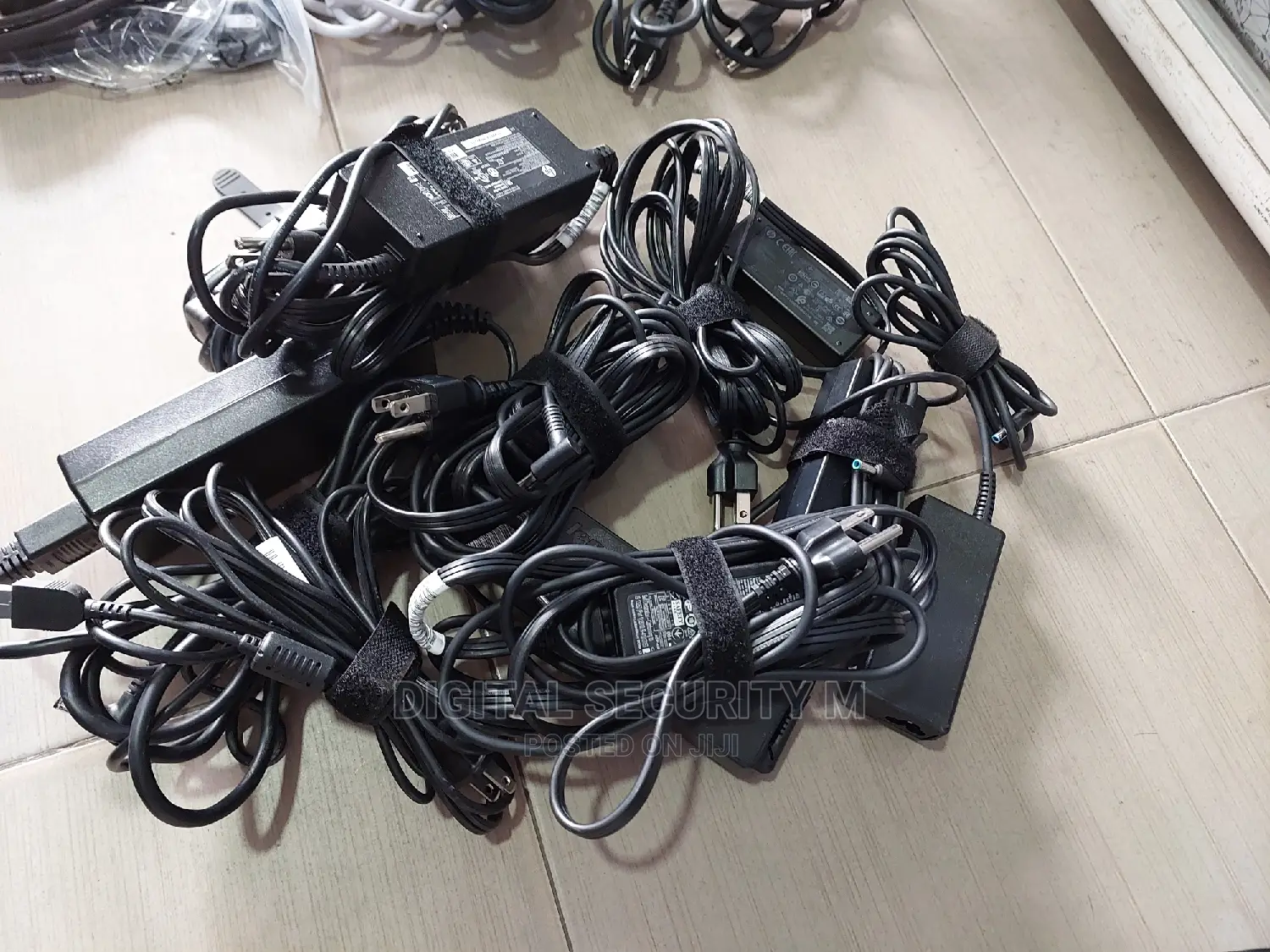 Laptop Chargers 90w, 120w, 130w 150w, 180w, 200w
