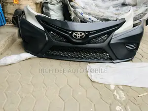 Camry 2018 SE Front Bumper Complete