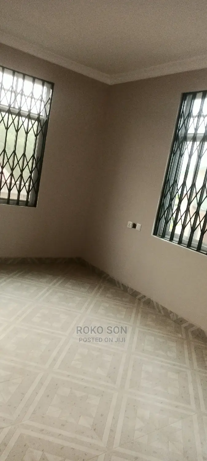 2bdrm Apartment in Dr Roko, Pokuase for rent