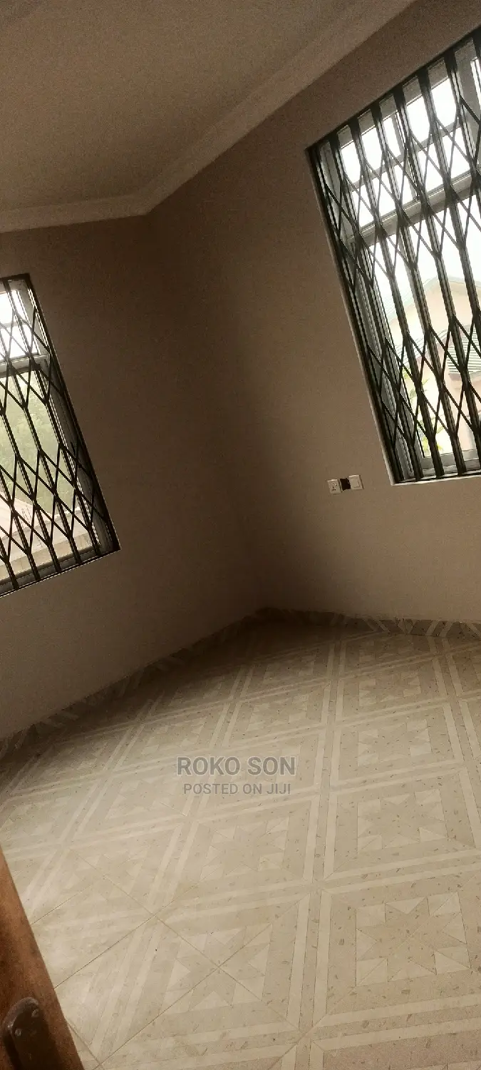 2bdrm Apartment in Dr Roko, Pokuase for rent