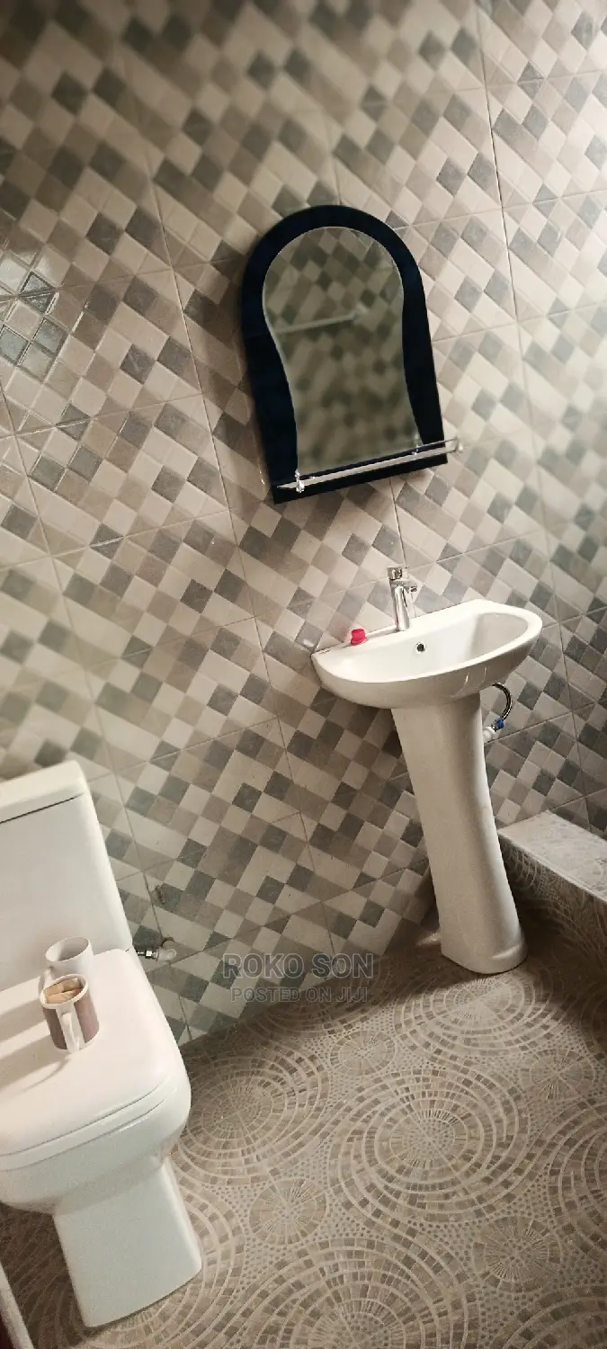 2bdrm Apartment in Dr Roko, Pokuase for rent