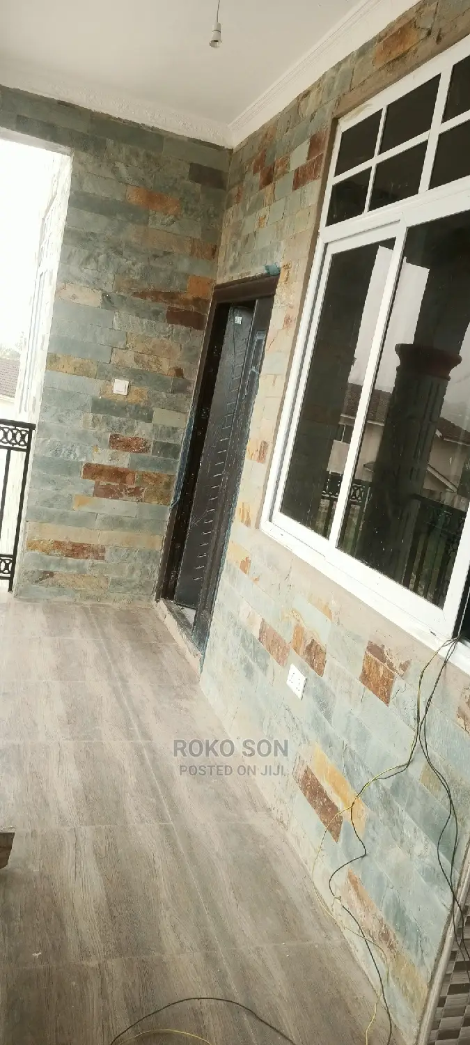 2bdrm Apartment in Dr Roko, Pokuase for rent