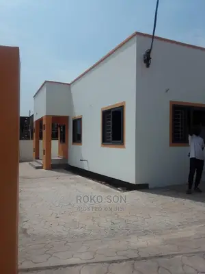 3bdrm Duplex in Dr Roko, Adenta for sale