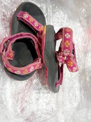 Easy Wear. Sandals for Kids