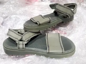 Sandals. Easy Ware