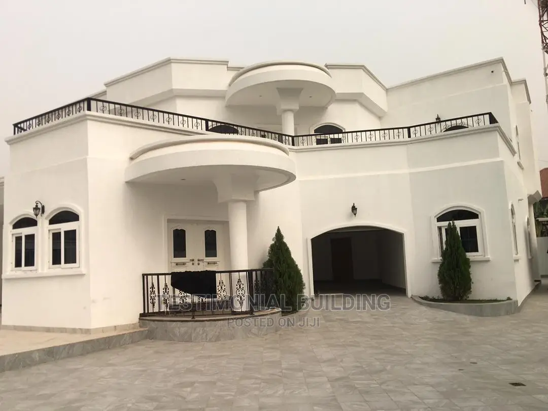 5bdrm House in Testimonial Building, a C Mall Area for Rent