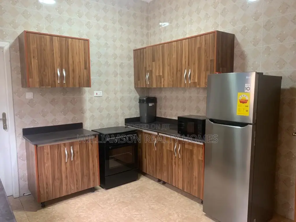 Fully Furnished 3bedrms Self HSE at Spintex