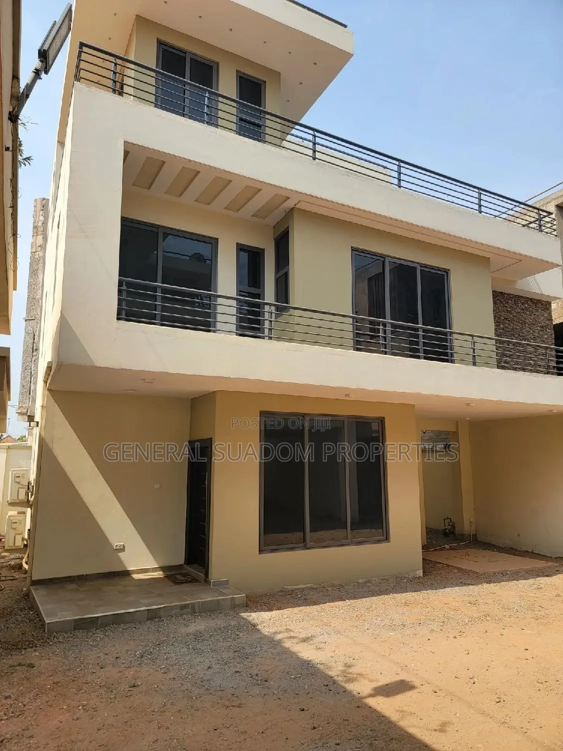Furnished 4bdrm Townhouse / Terrace for rent