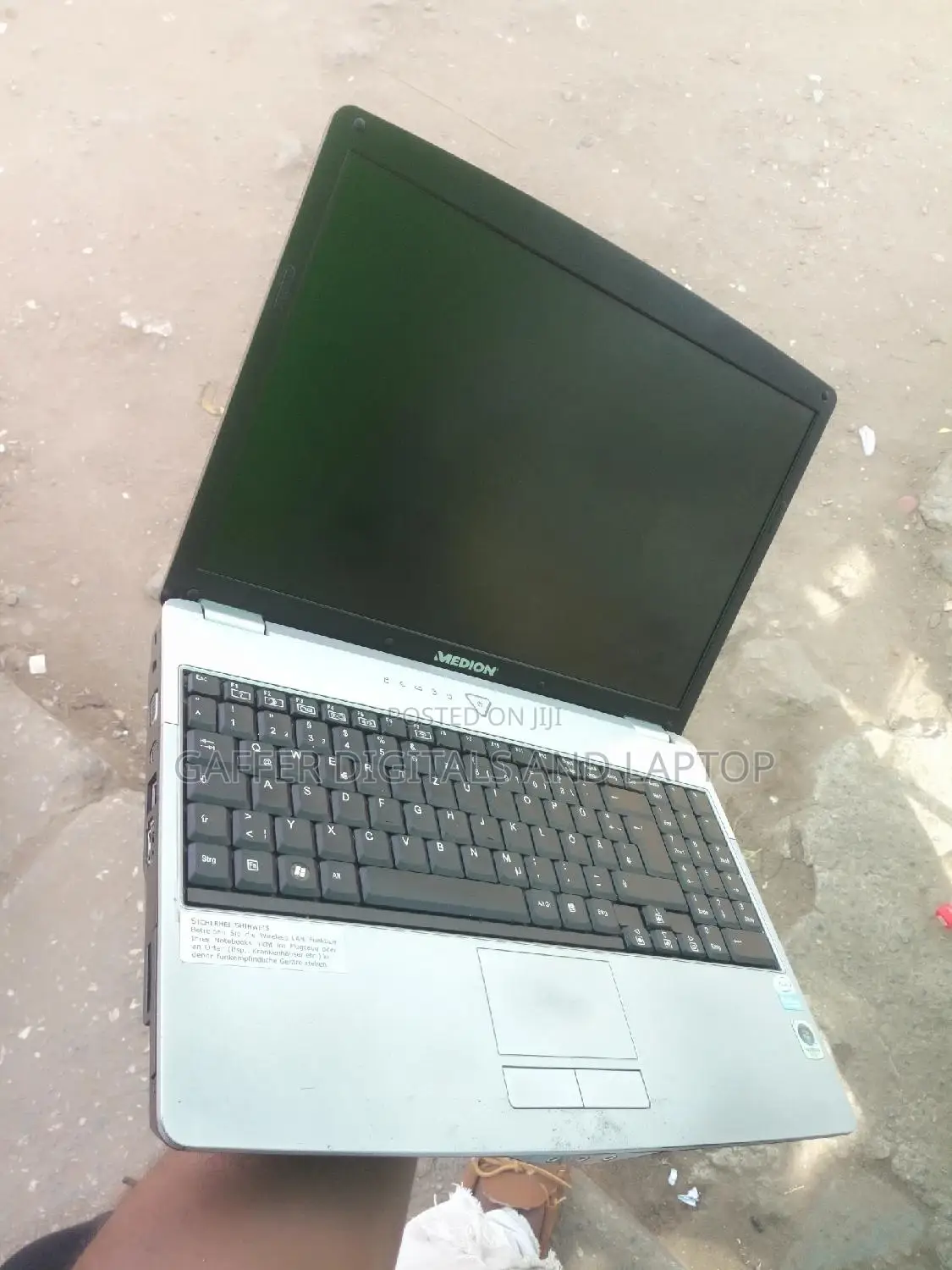 Laptop Medion Erazer P7647 3GB Intel Core 2 Duo HDD 160GB