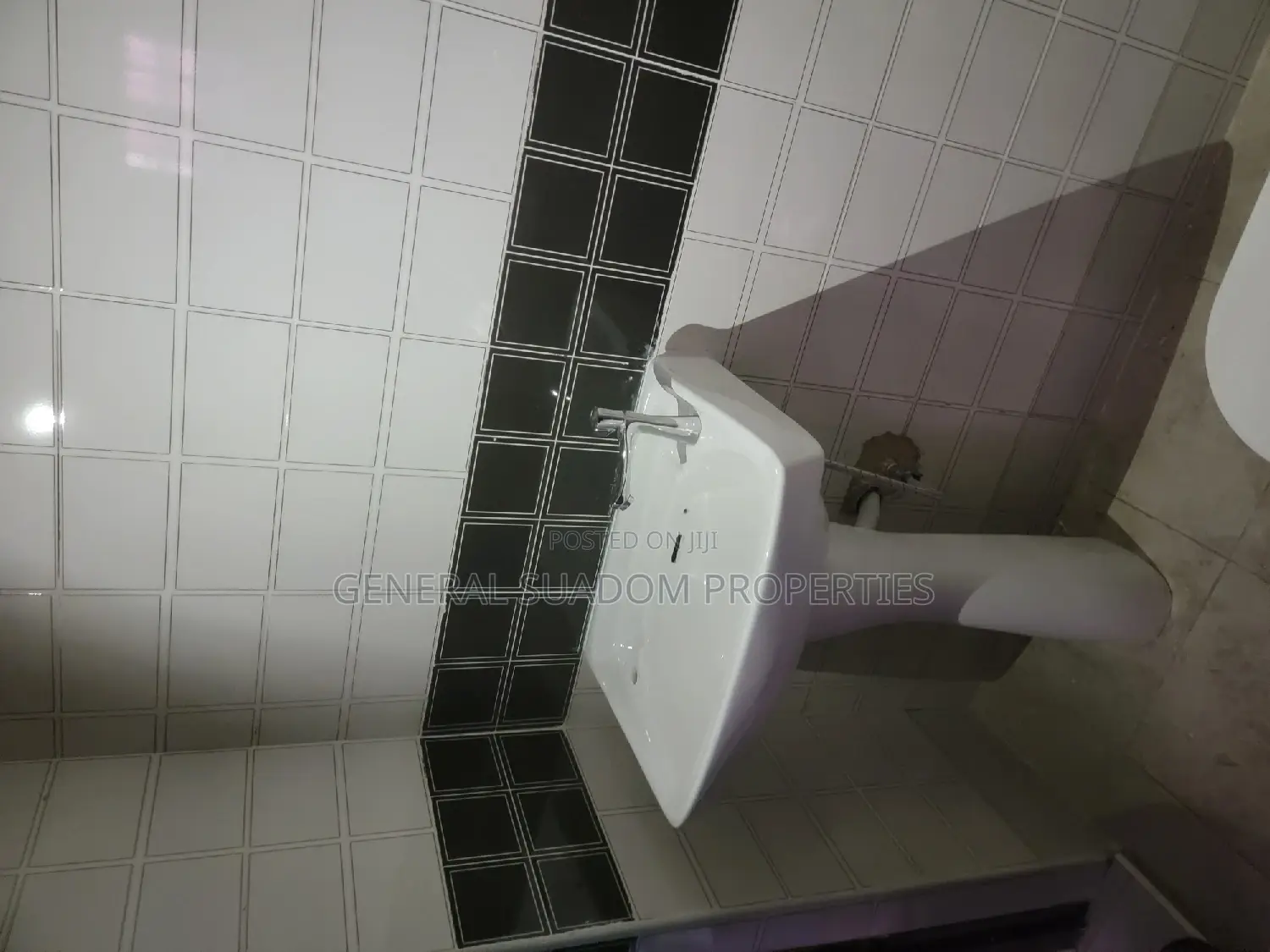 3bdrm House in Suadom Properties, Baatsona Total for rent