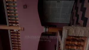 1bdrm Duplex in De-Icons Real Estate, Awutu Senya East Municipal