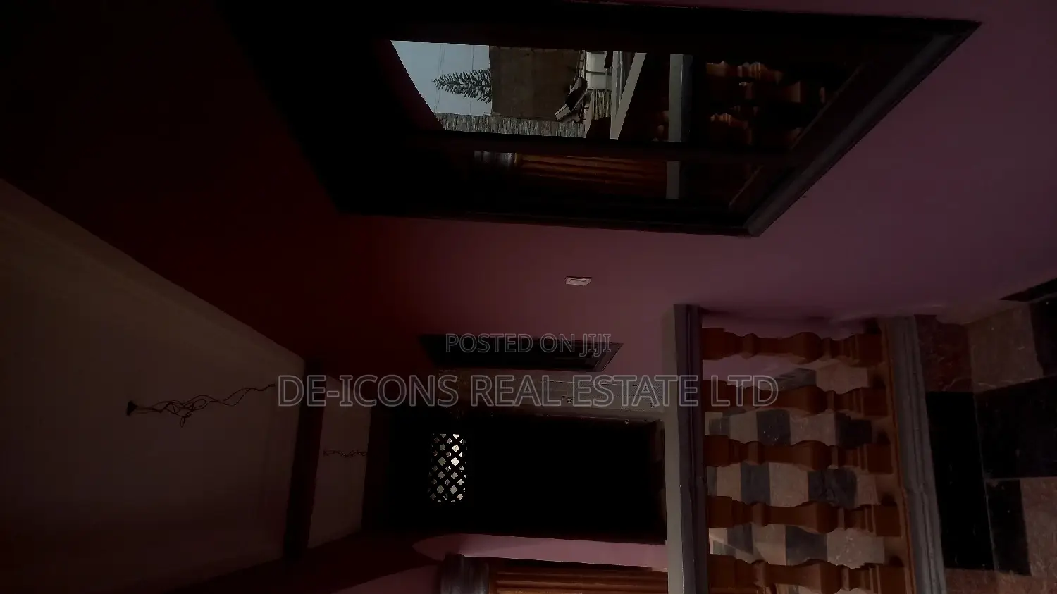 1bdrm Duplex in De-Icons Real Estate, Awutu Senya East Municipal