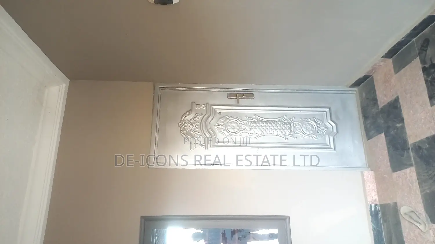 1bdrm Duplex in De-Icons Real Estate, Awutu Senya East Municipal