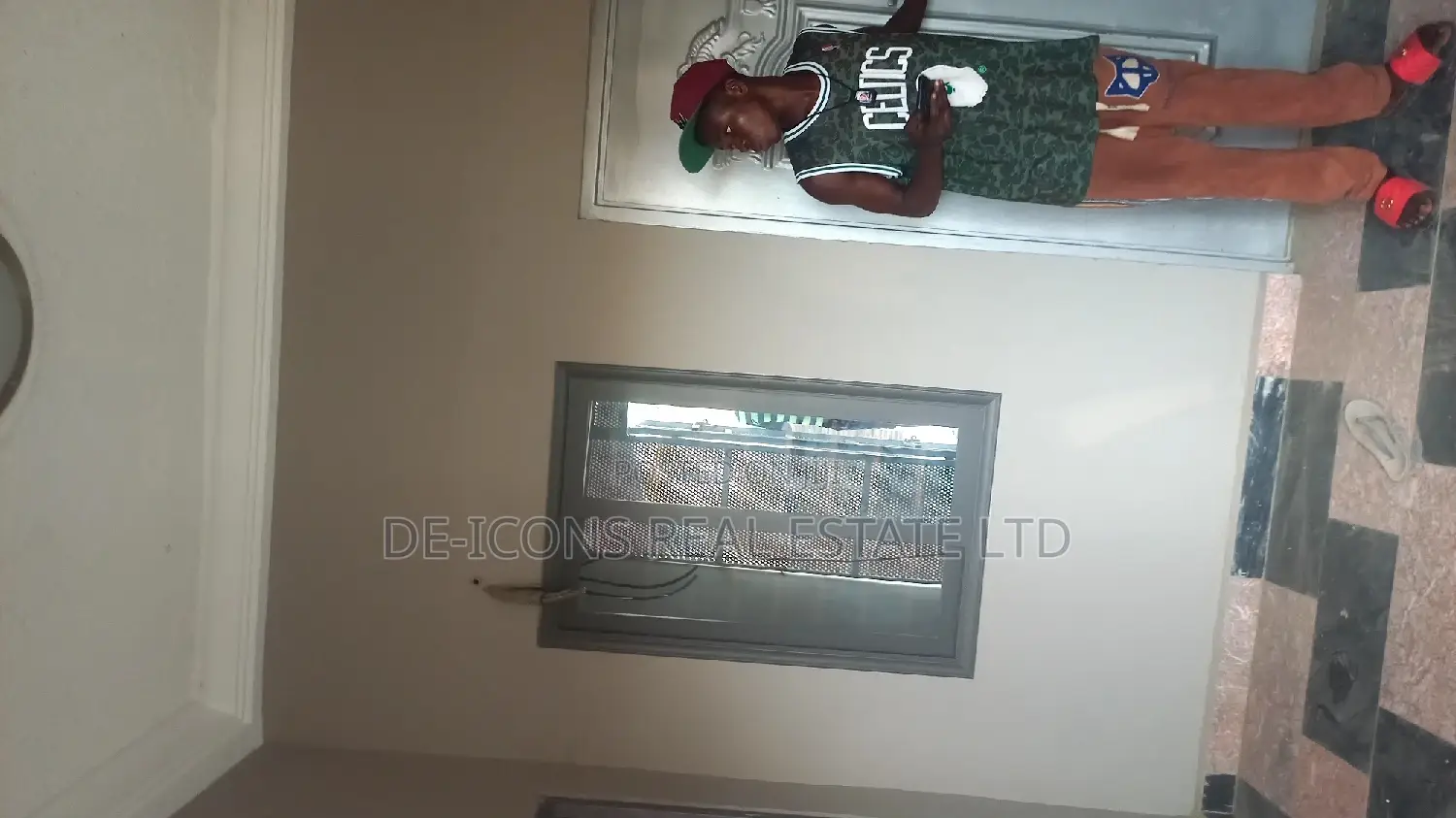 1bdrm Duplex in De-Icons Real Estate, Awutu Senya East Municipal