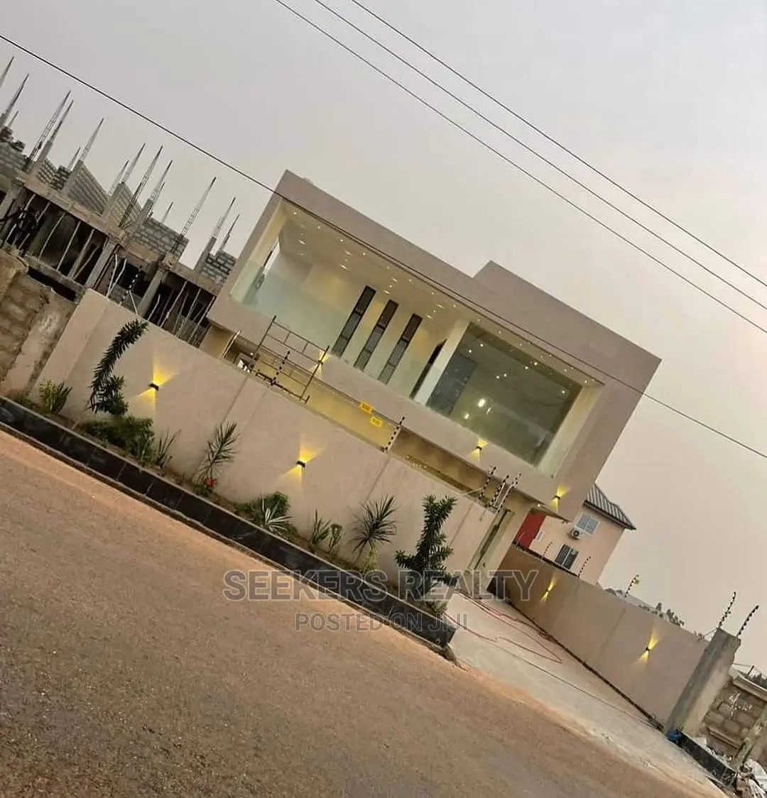 4bdrm House in Seekers Realty, Oyarifa for Sale