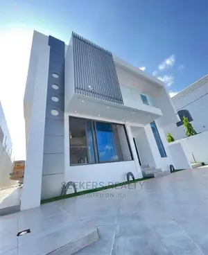 5bdrm House in Seekers Realty, Accra Metropolitan for Sale