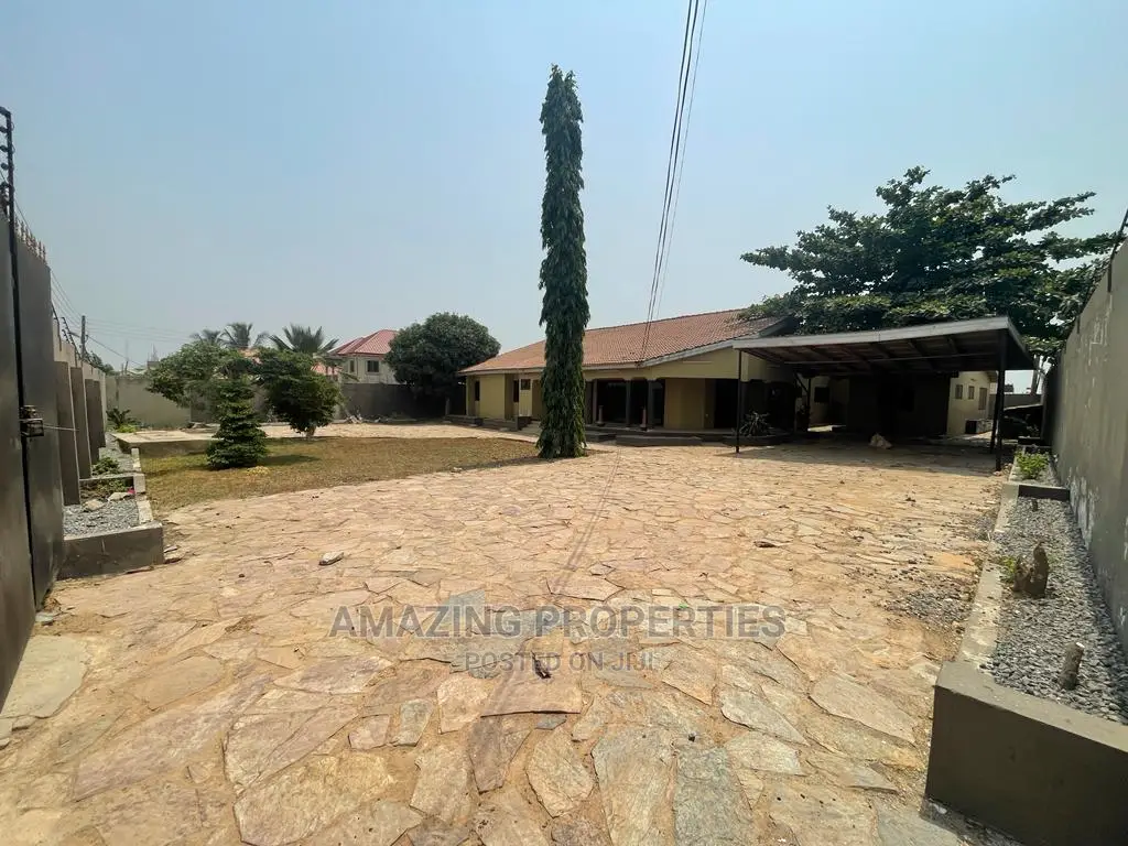 6 Plots of Land for Lease, 50 Years Kokomlemle