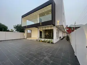 4bdrm Mansion in Adenta for Sale