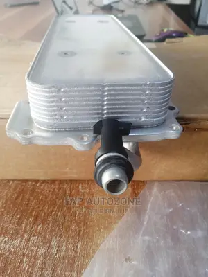 0874. Original Nissen Oil Cooler From USA. Range Rover 90947