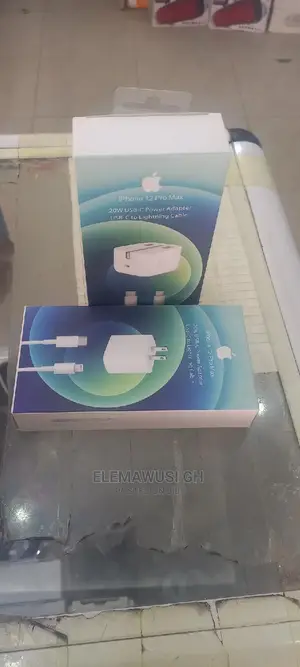 iPhone 12pro Max Charger (3pin)