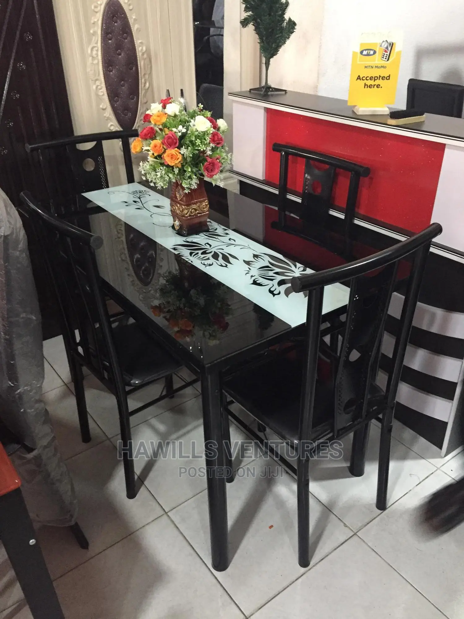 Promotion of 4 Dining Set