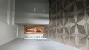 1bdrm Duplex in De-Icons Real Estate, Awutu Senya East Municipal