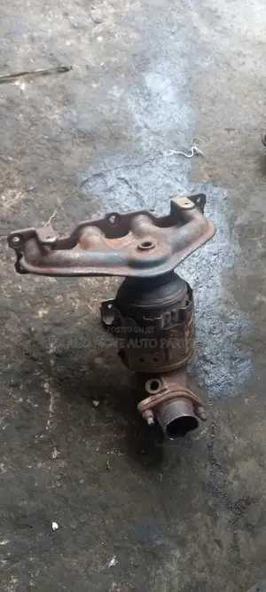 Kia Sorento 2010-2015 Engine Catalytic Converter Available