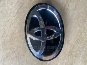 Toyota Corolla Glass Crown