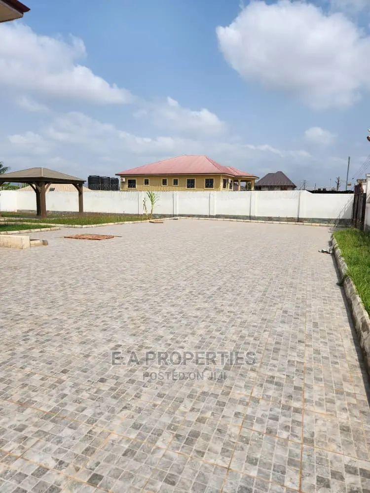 2bdrm Apartment in E a Properties, Barrier for Rent
