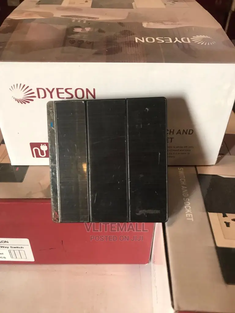 Dyeson 3gang 2way (Grey Black)