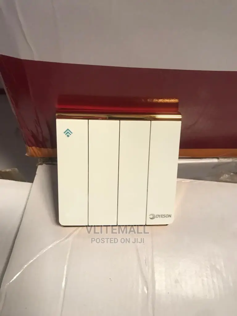 Dyeson 4gang 2way (White Gold)