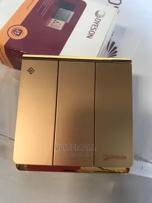Dyeson 3gang 2way (Gold)